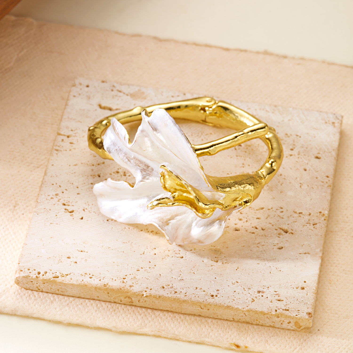 Metallic Floral Bangle with Exaggerated Style