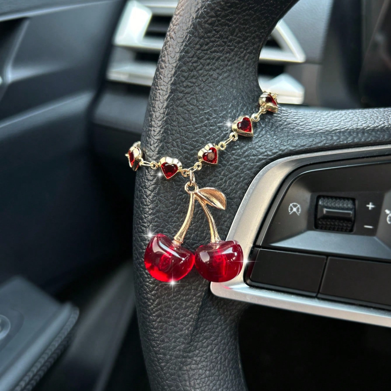 TEMU 1 Roter Kirsch Auto Dekoration Anhänger, ein raffiniertes High-End Lenkrad Zubehör für Frauen