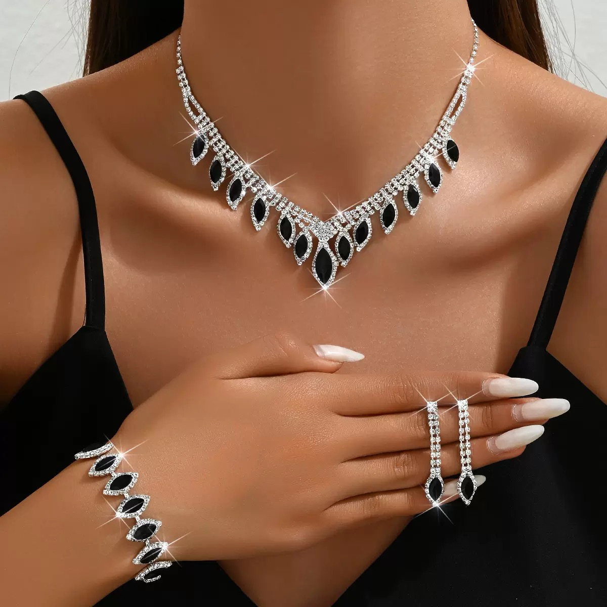 TEMU 4pcs Black Teardrop Drop Earrings Necklace Bracelet Set, Exquisite Elegant And Fashionable Women's Engagement Wedding Decoration Jewelry Set –
