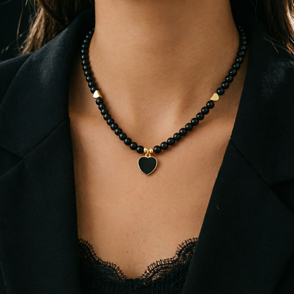 Image of 1pc Women's Heart Pendant Black Acrylic Bead Adjustable Necklace, Daily Vacation Party Wear, Valentine's Day Gift Birthday Present, Dark Style, Gothic Style