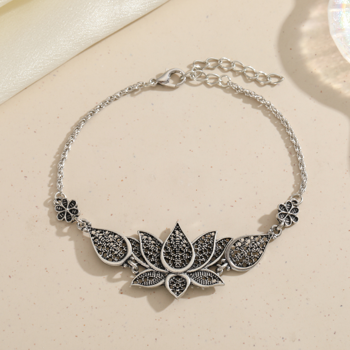 TEMU Vintage-style Distressed Openwork For Lotus Carving Adjustable Women's Bracelet, Suitable For Parties, Gatherings, And Everyday Women's Jewelry