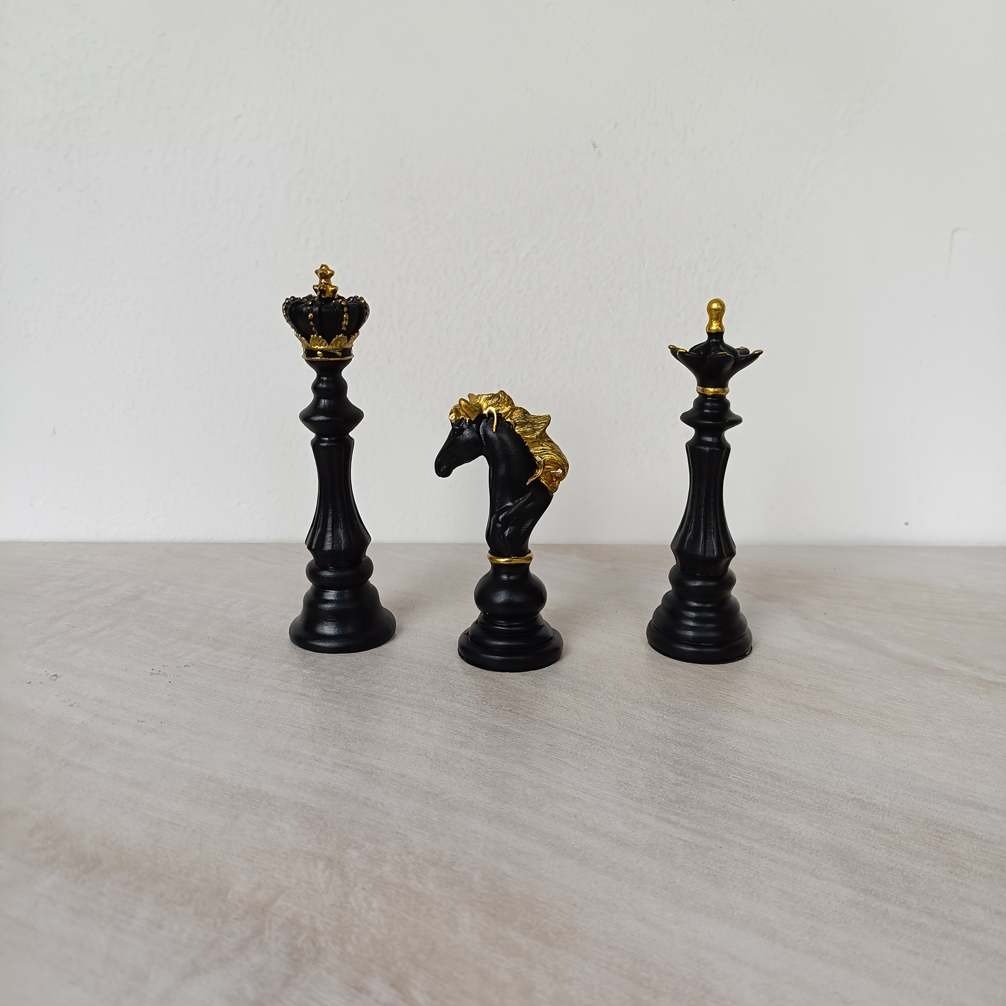 3pcs of Black and Golden Resin Chess Ornaments, Luxurious Black and Golden Chess Pieces, Suitable for Home Decoration- Ideal for Living Rooms and Study Rooms. Desk Arrangement