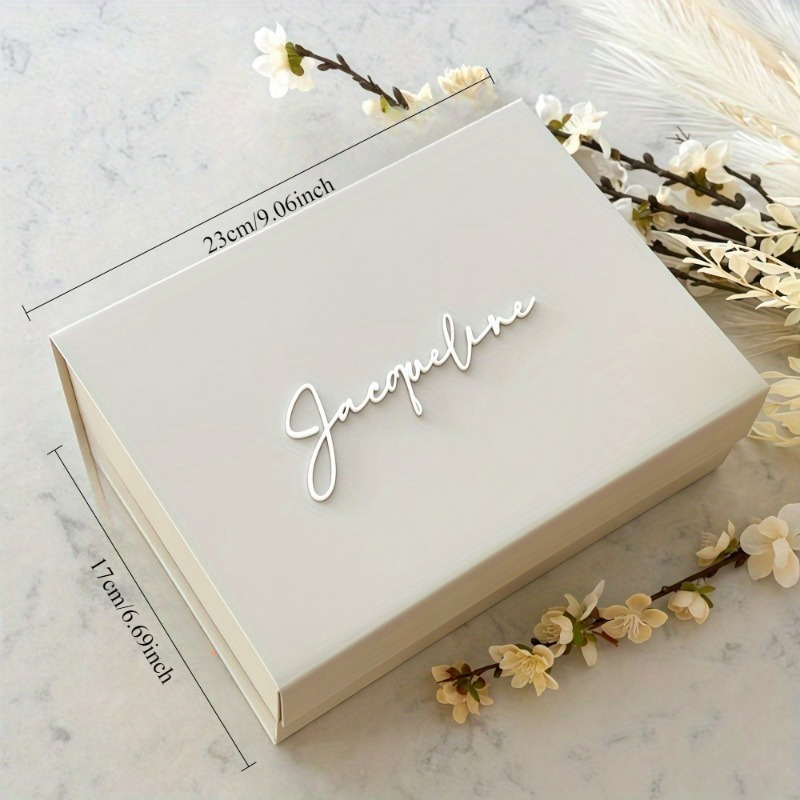 E-shop Geschenk für Sie/Ihn Personalisierte 1-tlg. 2D-flache Acryl-Namens-Geschenkbox für Brautjungfern, elegante weiße Andenkenbox mit anpassbarem