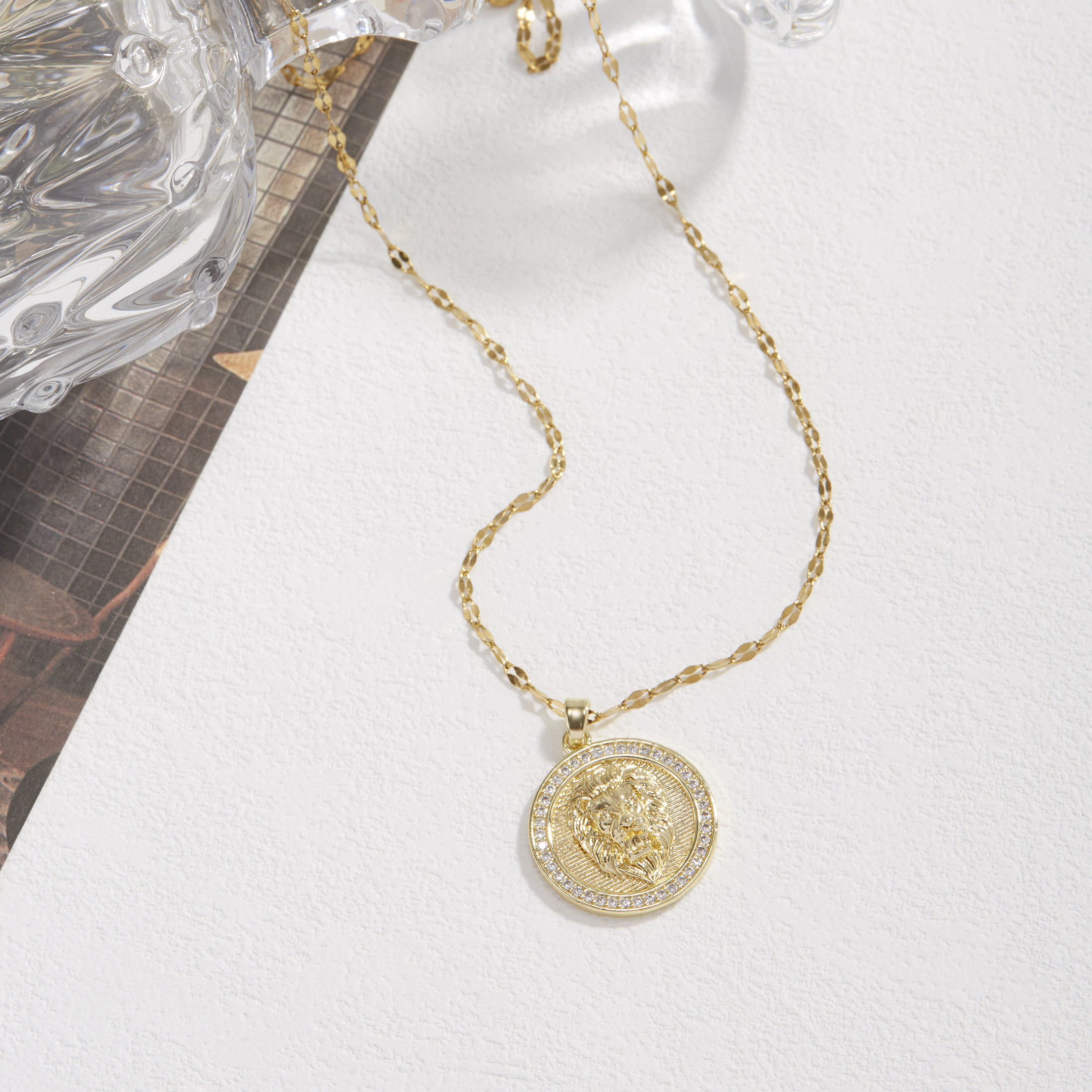 TEMU 1pc Women's Fashion Pendant Necklace With Decoration, Hypoallergenic Stainless Steel Material, Niche Elegant Style, Suitable For Parties, Beach,