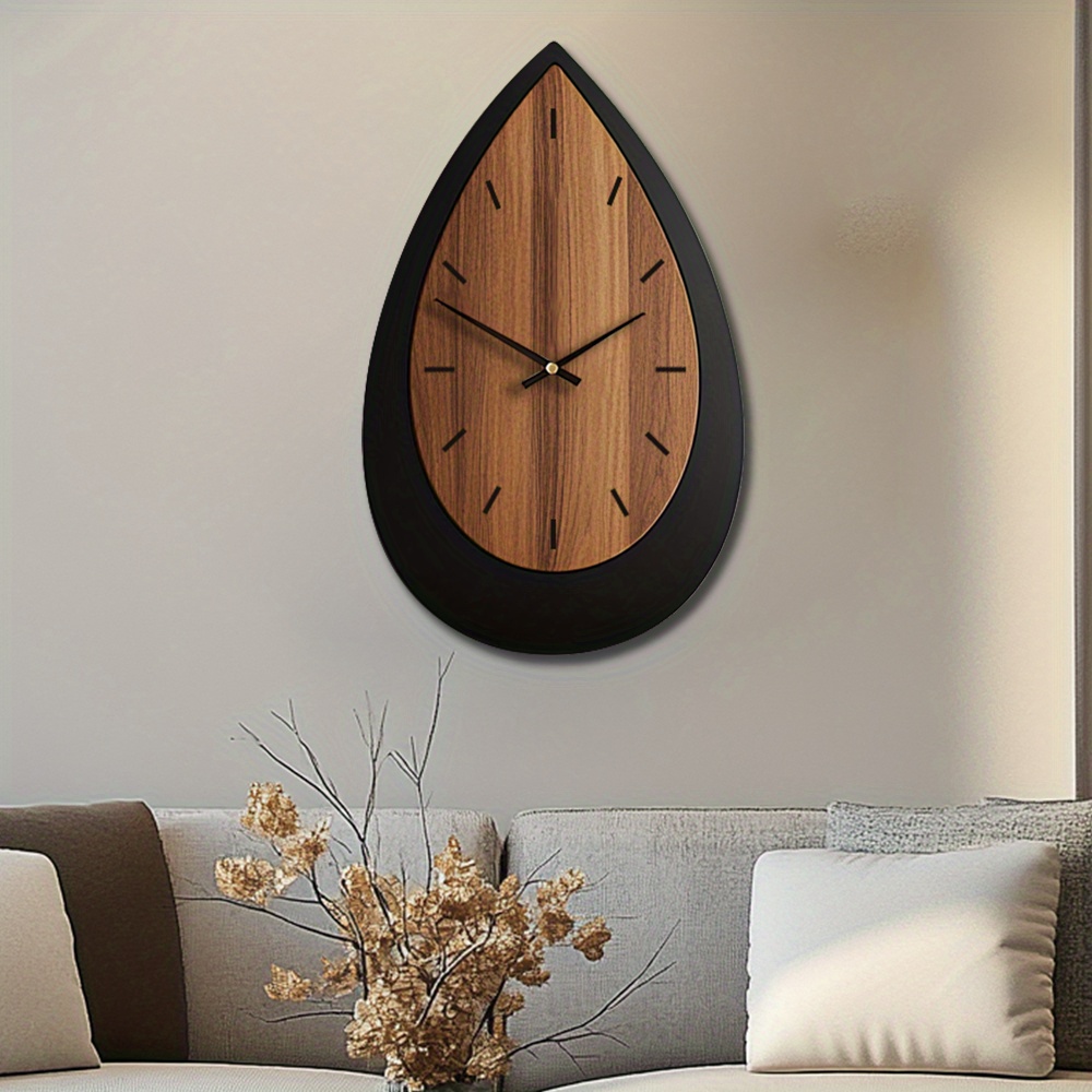 Artistic Silent Wall Clock Made of Decorative Wood in an Irregular Shape, Battery-Operated. Available in Sizes 14, 16, And 45.72 cm, This Vintage Wooden Clock Is Perfect for Home Decor in The Kitchen, Living Room, Bedroom, Or Office