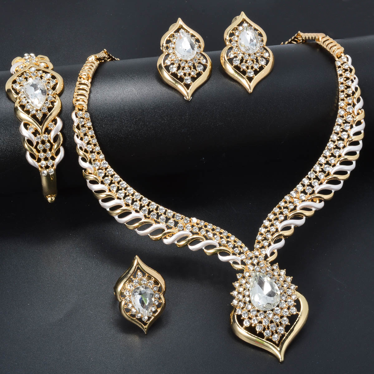 1 Set Elegant Copper Jewelry for Women - Luxury Teardrop Pendant Necklace, Bracelet, Ring, and Earrings with Synthetic Zirconia - Middle Eastern Style for Wedding, Party, Ramadan - All-Season Gift Set