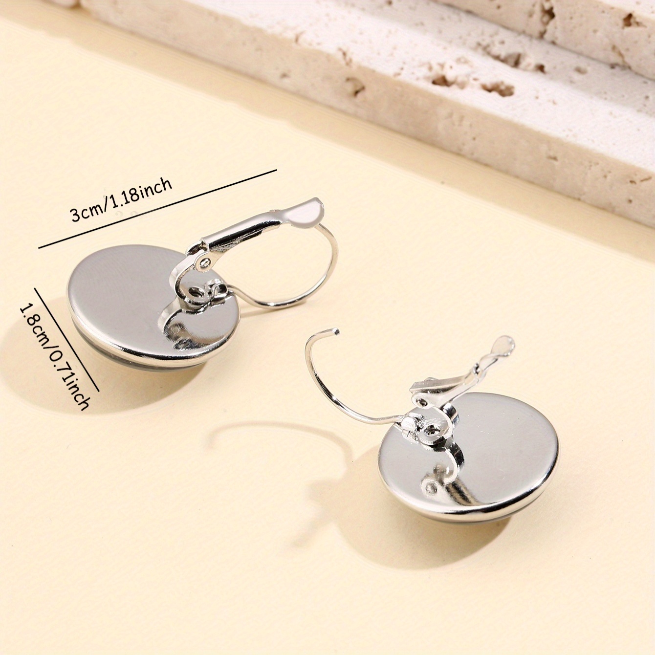 Fashionable Black Cat in Water Minimalist Style Round Earrings