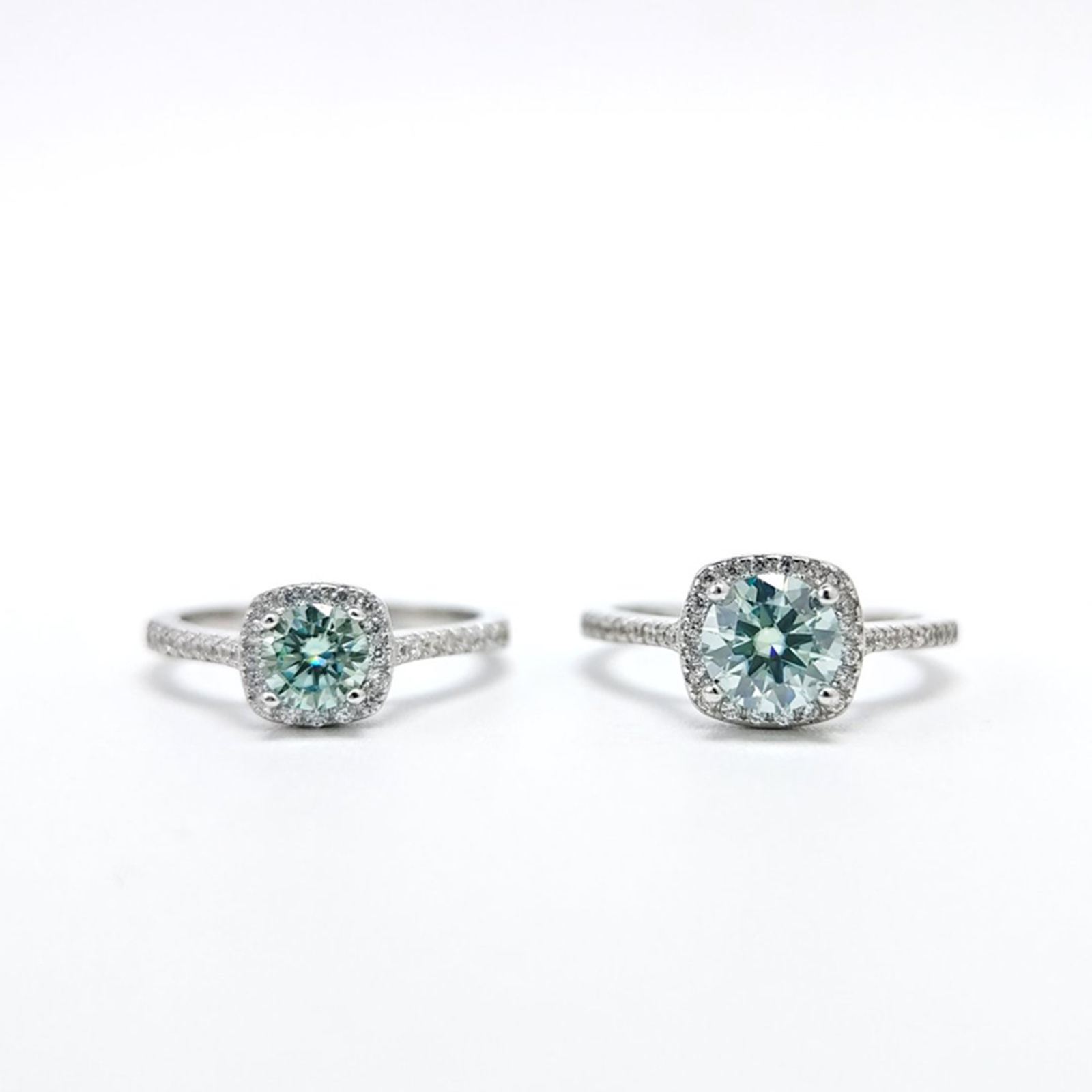 Stylish 0.5/1/2 Carat Azury Moissanite Square-Shaped Ring, 925 Silver