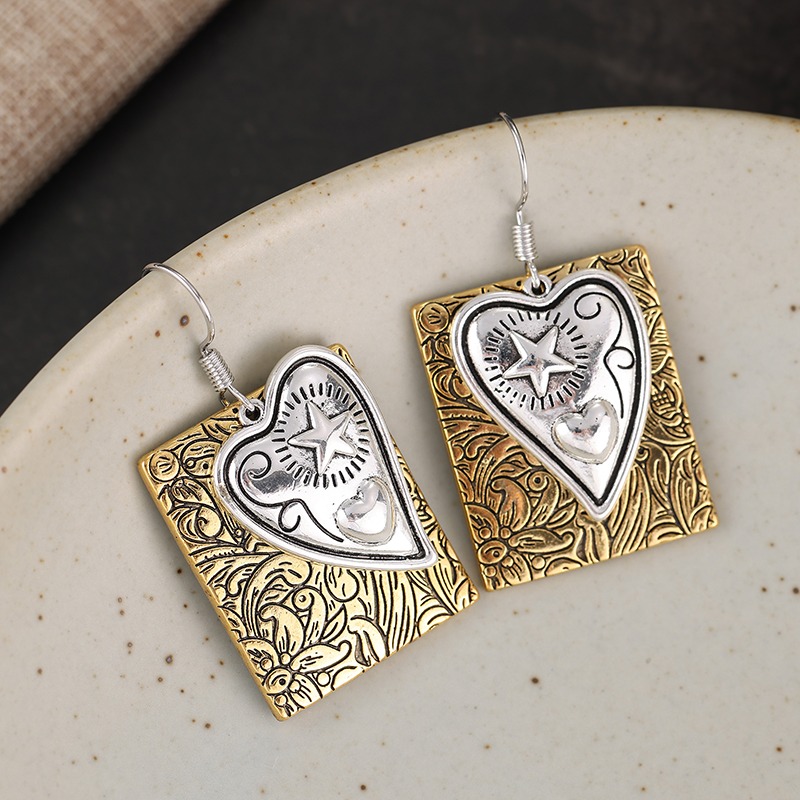 Women's Exquisite Retro Flower Star Pattern Carved Square Pendant Earrings