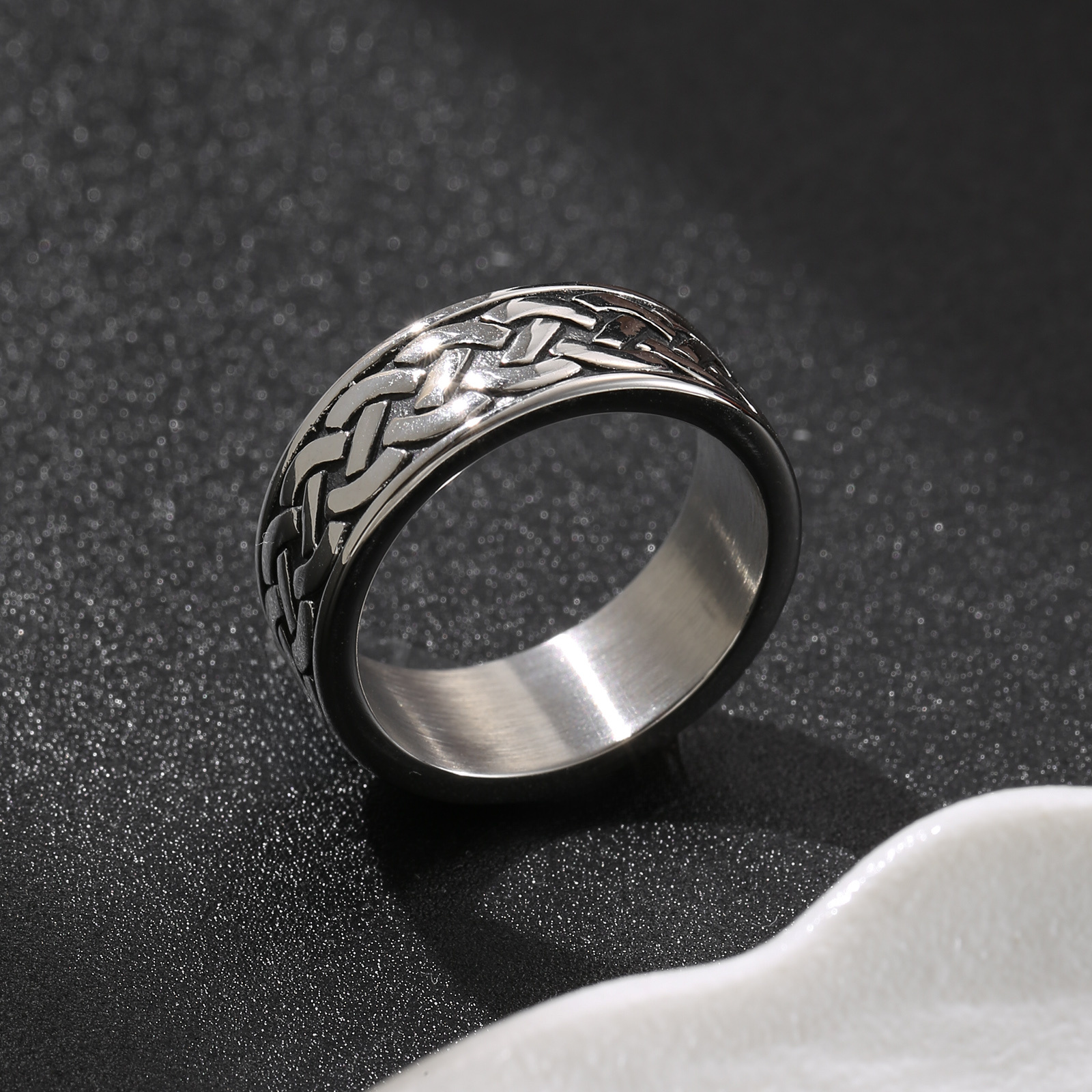 TEMU 1pc Vintage Silvery Braided Pattern Ring Made Of 304l 304l Stainless Steel, Designed In A Retro Viking Style, Suitable As A Gift For Men,