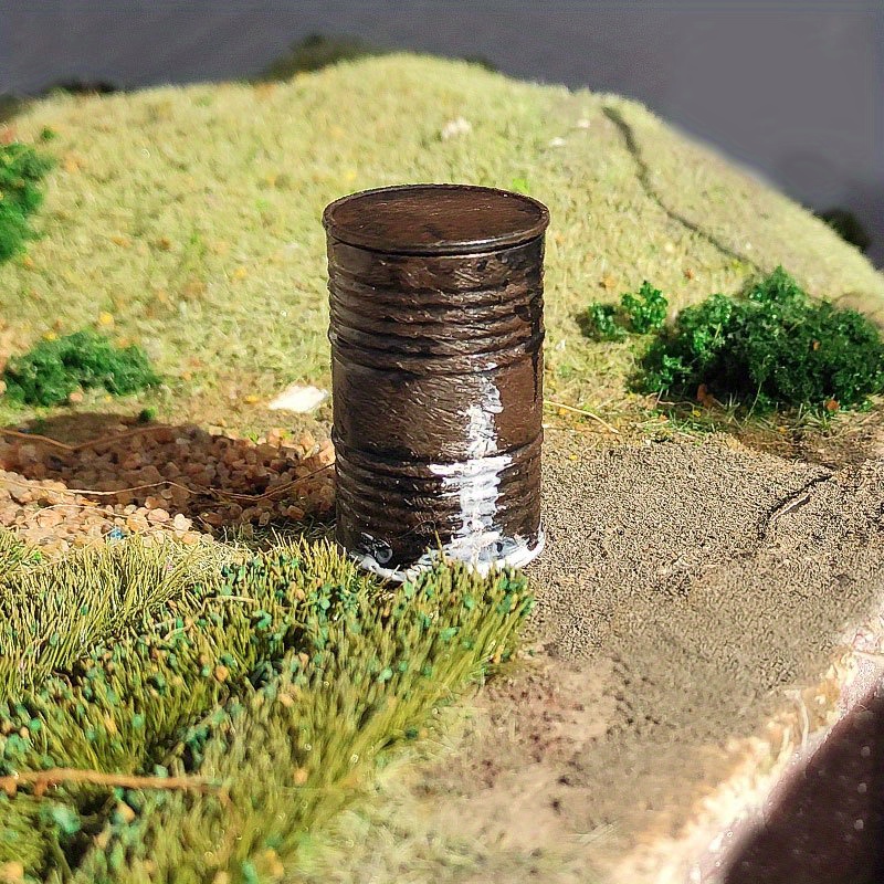 Miniature Realistic Gas Can Model - Weathered & Greasy Effect, Diy Diorama Accessory, Plastic Industrial Decor
