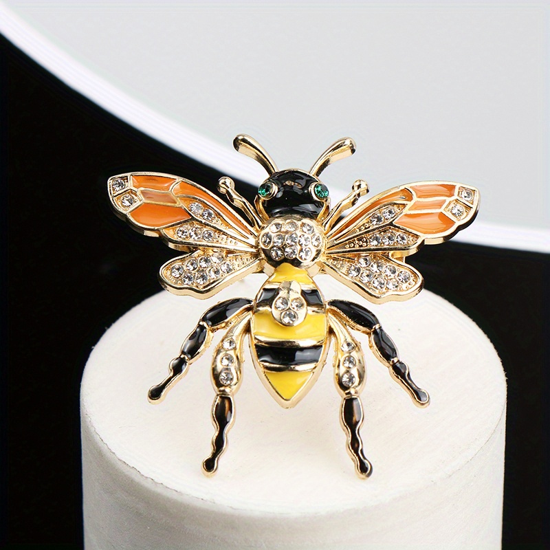 Fashionable Delicate Cute Painted Enamel Bee Brooch