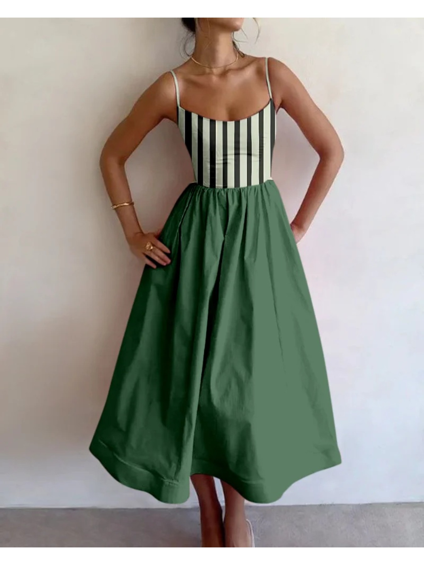 green emerald velvet dress Green Holiday Dress – Sweet Glamour Boutique main image 0