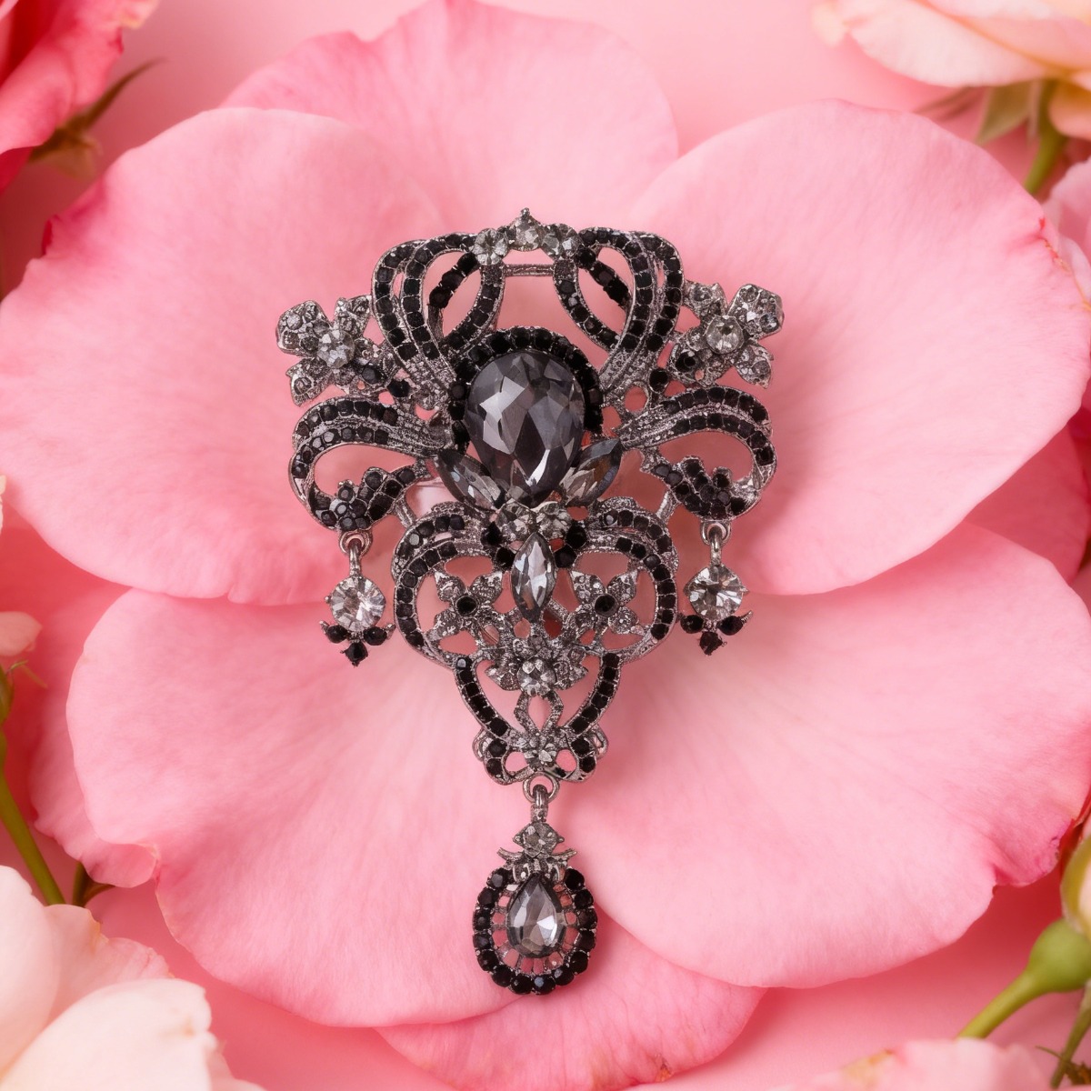 TEMU Broche colgante vintage glamuroso negro y plateado con de diamantes, un accesorio chic para a día, fiestas y de trabajo