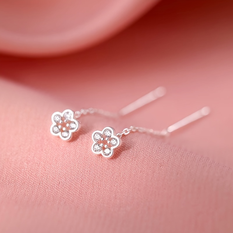 TEMU 2pcs Boucles d'oreilles longues à fil d'oreille, pavé de fleur argentée à pétales, synthétique, boucles d'oreilles pendantes, facile à , toutes