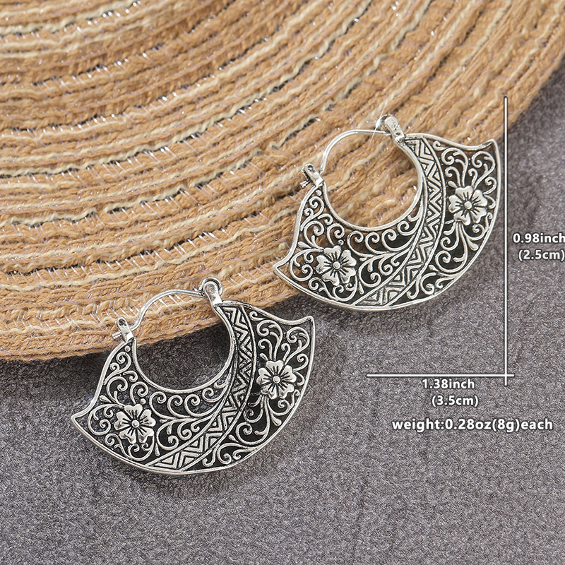 Women's Hand-Carved Bohemian Flower Semi-Circular Earrings