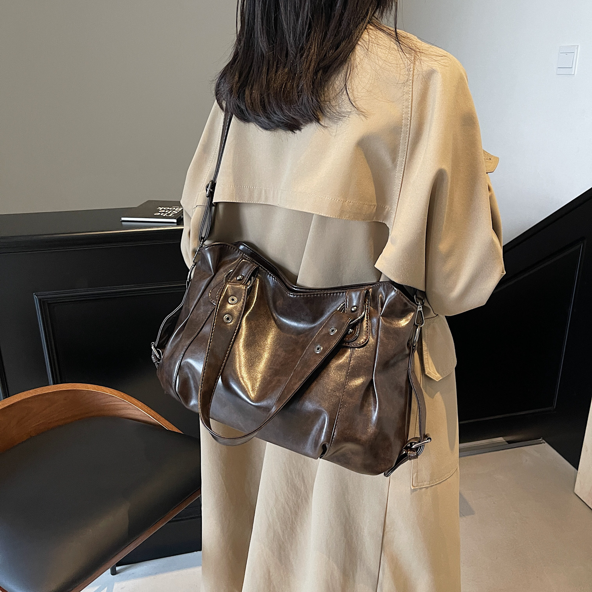 TEMU New Women's Large Capacity Handbag, Fashionable Casual Shoulder Bag, Crossbody Bag, Tote, Soft Commuter Backpack