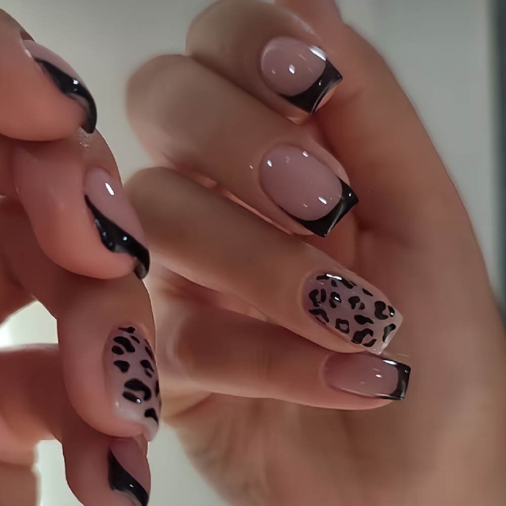 

24psc Chinese Style A Black French Simple False Nails Leopard Design Popular Style Wearable Nails Suitable For Women And Girls And Date Press-on Nails With Jelly Glue And File