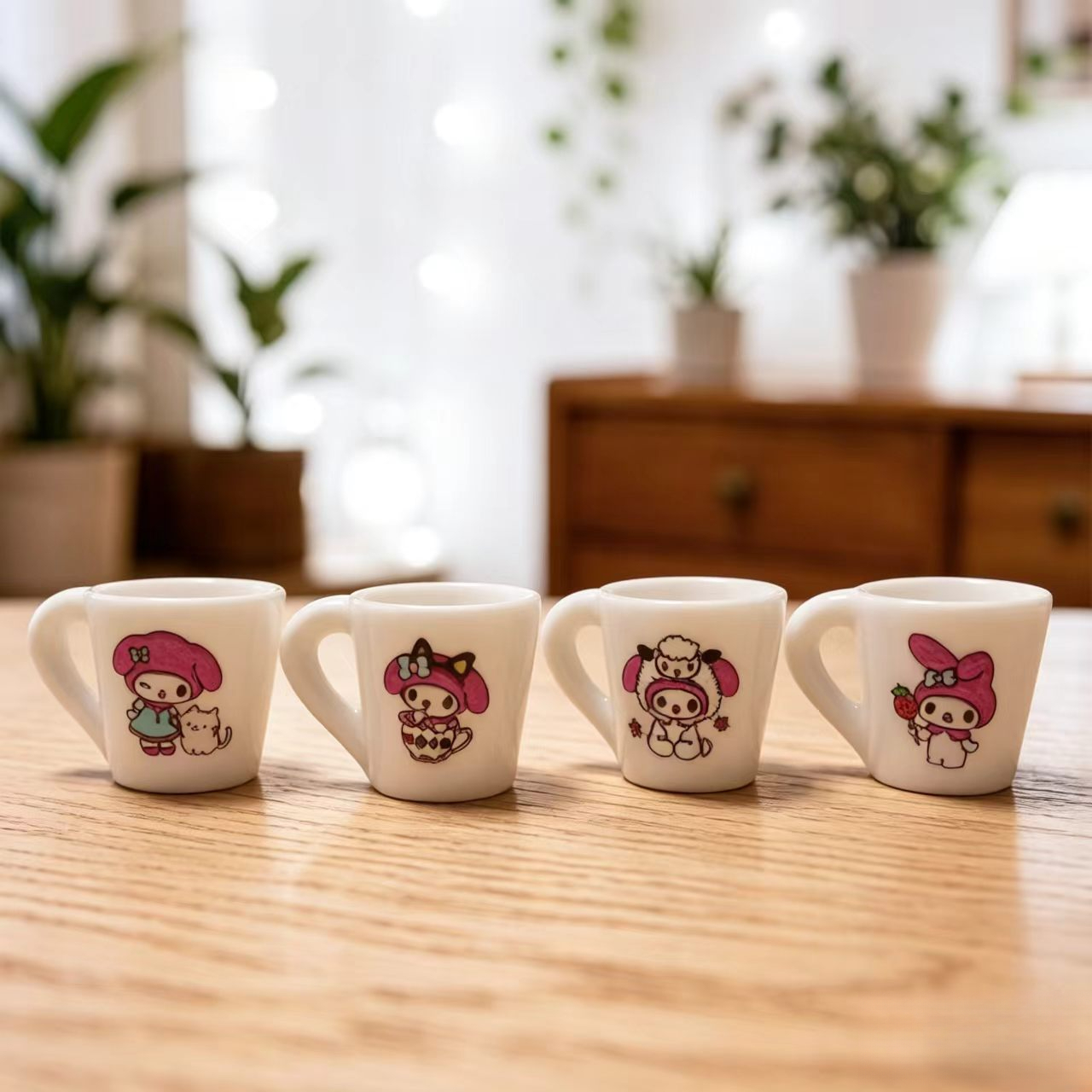 4pcs Licensed Sanrio My Melody Miniature Cup Ornaments Suitable for Dollhouse,, Miniature Scenes, Desktop Decorations, Dollhouse Dolls - 1:12 Scale Tiny Table Centerpieces with Iconic