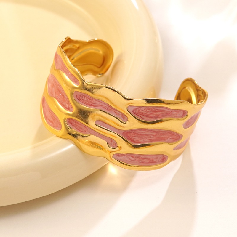 Women's Light Luxury Irregular Flowing Texture White Enamel Wide C-Shaped Bangle