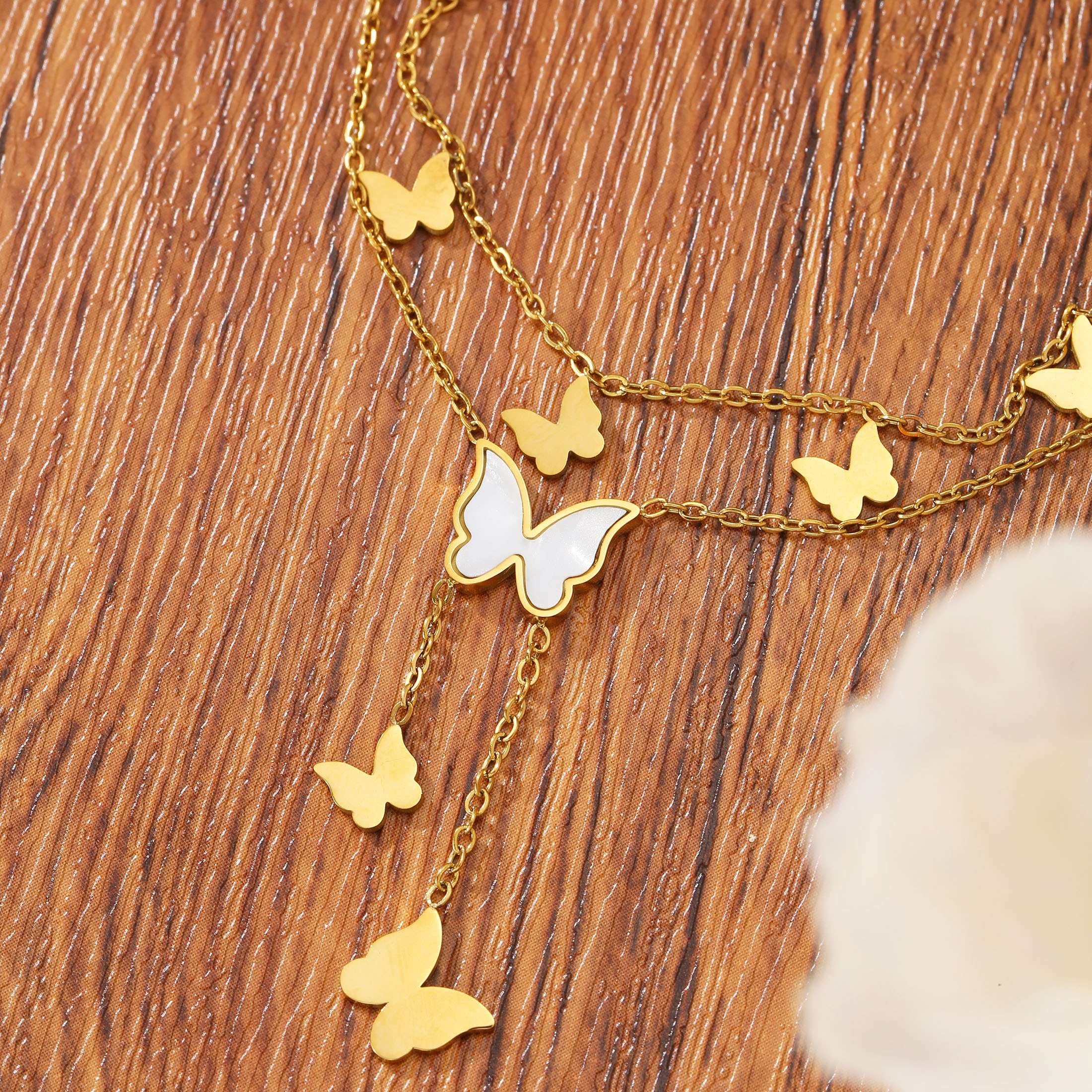 Image of Minimalist Stackable Anklet For Women Featuring A Layered Tassel And Charm, Made Of Stainless Steel In Golden And Silvery Tones, Perfect For Summer Beach Gifts