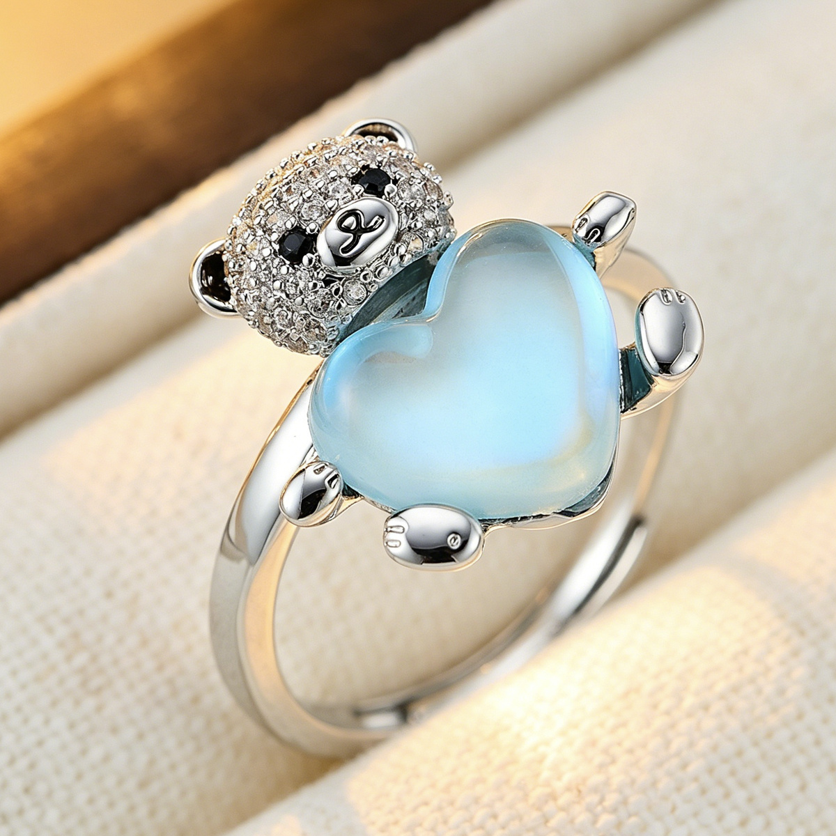 Silvery Teddy Bear Ring with Synthetic Zirconia