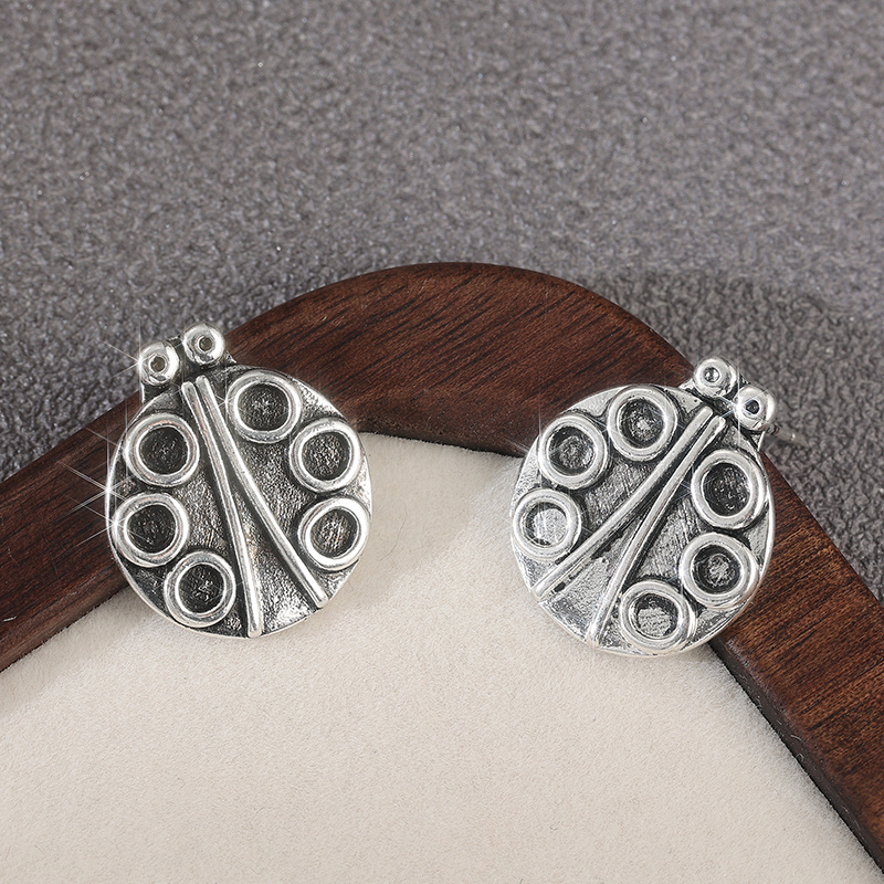 Women's Creative Bohemian Retro Circular Stud Earrings, Insect Pattern