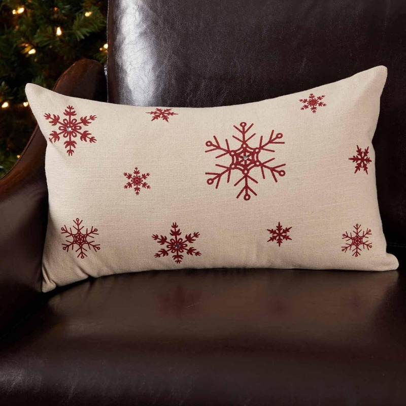 TEMU de Cojín Market Place Natural Snowflake, 12" X 20", Rojos Estampados con de Cristal para un Navideño