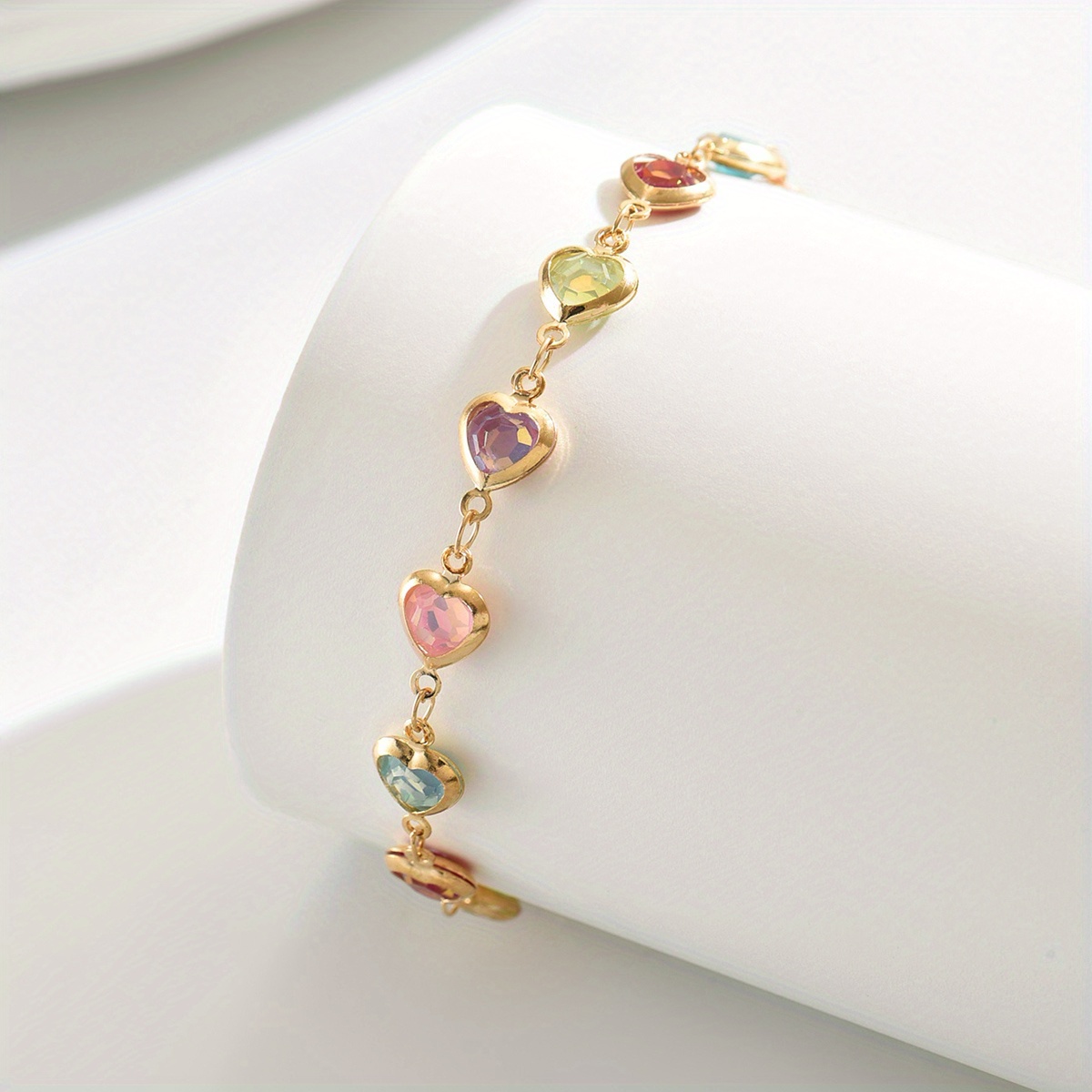 E-shop ("Zufällige Menge und Farbe ") . Elegante, exquisite, mehrfarbige Farbverlauf-Herzkette, Fußkettchen, geeignet für Frauen und als passendes