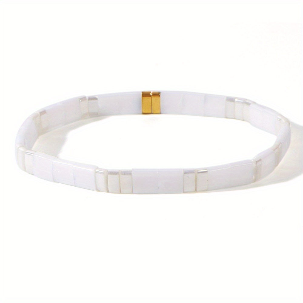 TEMU Elegant White Bead Stretch Bracelet - Boho-chic Style With Glass Beads, Ideal For Casual Attire & Gifting, Versatile Vacation Charm Jewelry