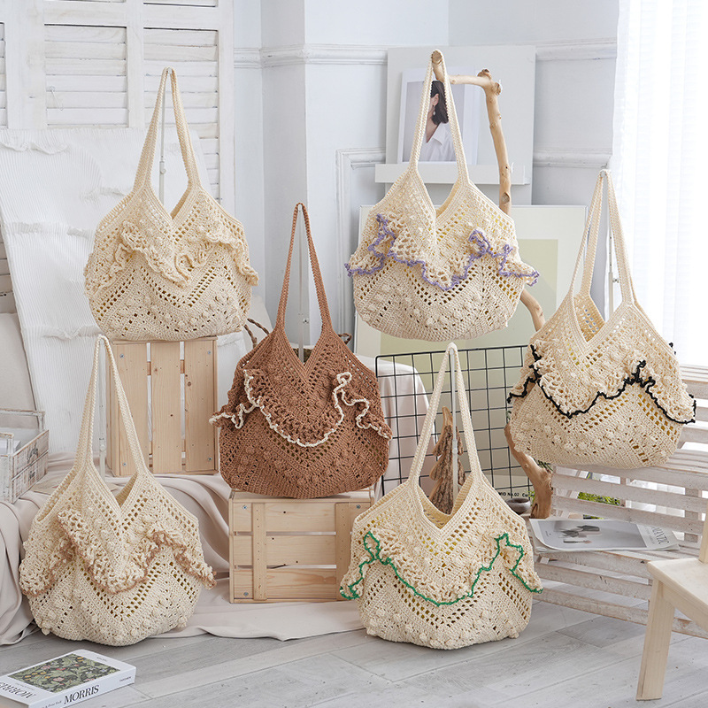 Niche Woven Shoulder Bag for Seaside Vacation