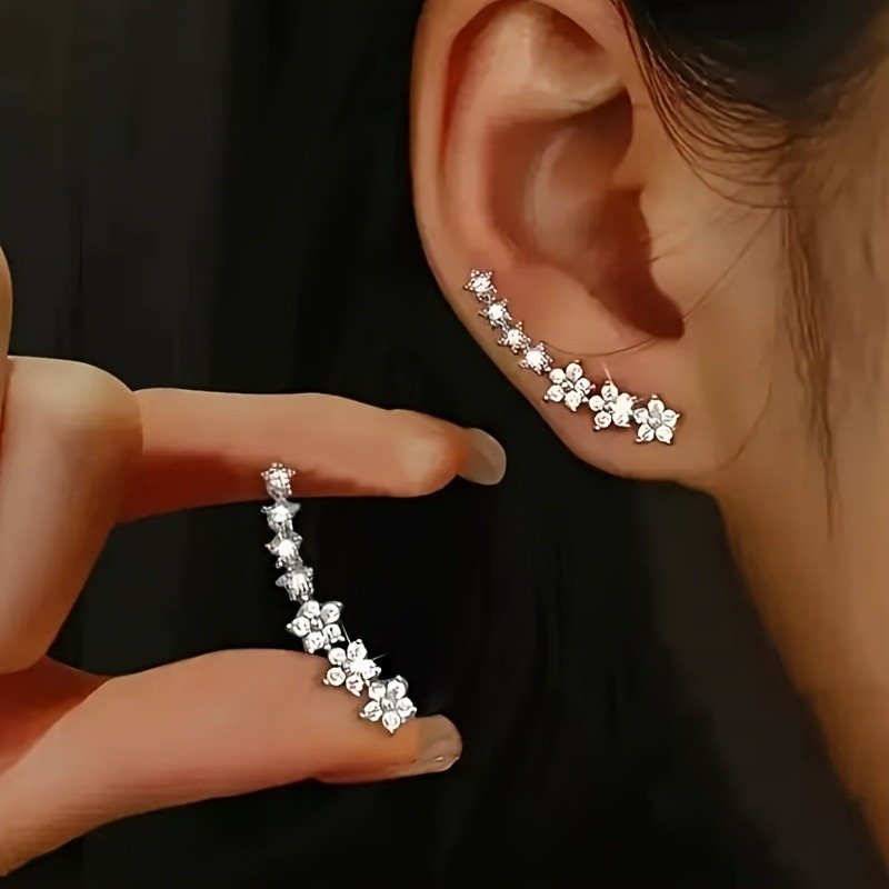 imagen del artículo un par de aretes de hipoalergénicos   calidad con forma de estrella de   puntas, con postes de acero inoxidable de moda para mujer, adecuados para uso   y fiestas. un regalo   para   de san valentín/día de la  /navidad,  ,  ,   o  
