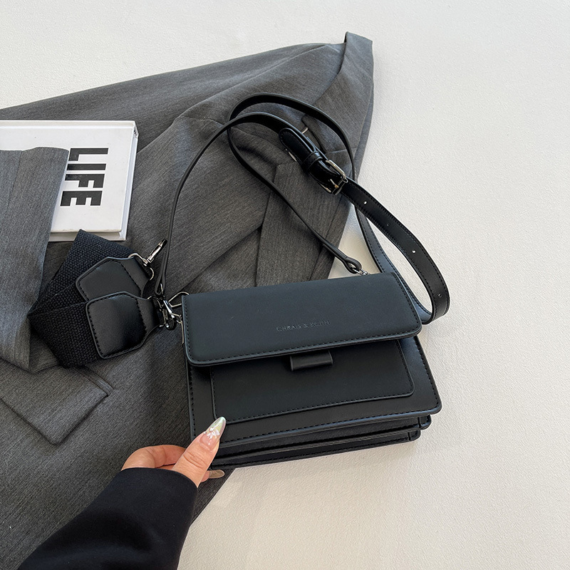 Image of Bags For Women Matte Fabric Women's Crossbody Bag Chic Small Bag Fashion New Small Square Bag