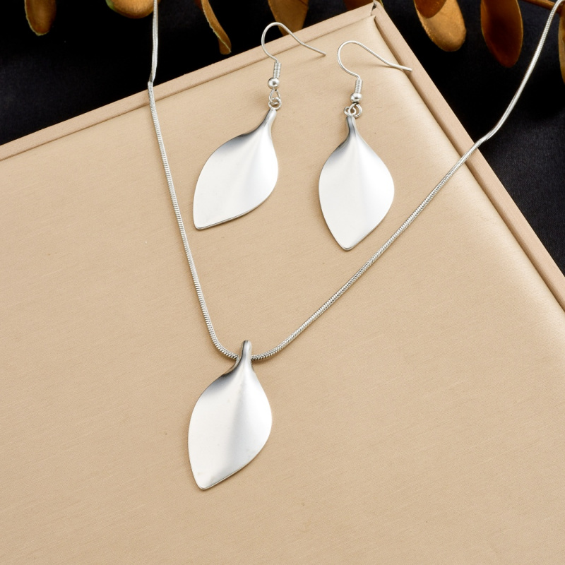 TEMU 2pcs Set Of 304 Stainless Shaped Stainless Steel Pendant Women's Jewelry Set, Featuring A Unique And Fashionable Leaf Shaped Stainless Steel