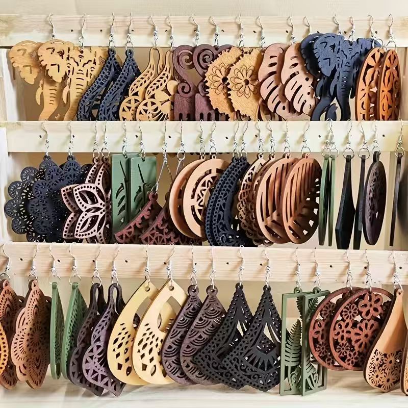 TEMU 24pcs/12 Pairs, Mixed Vintage Bohemian Ethnic Style Wooden Earrings Handmade Flower Leaf Design Women's Earring Set Suitable Party Additions