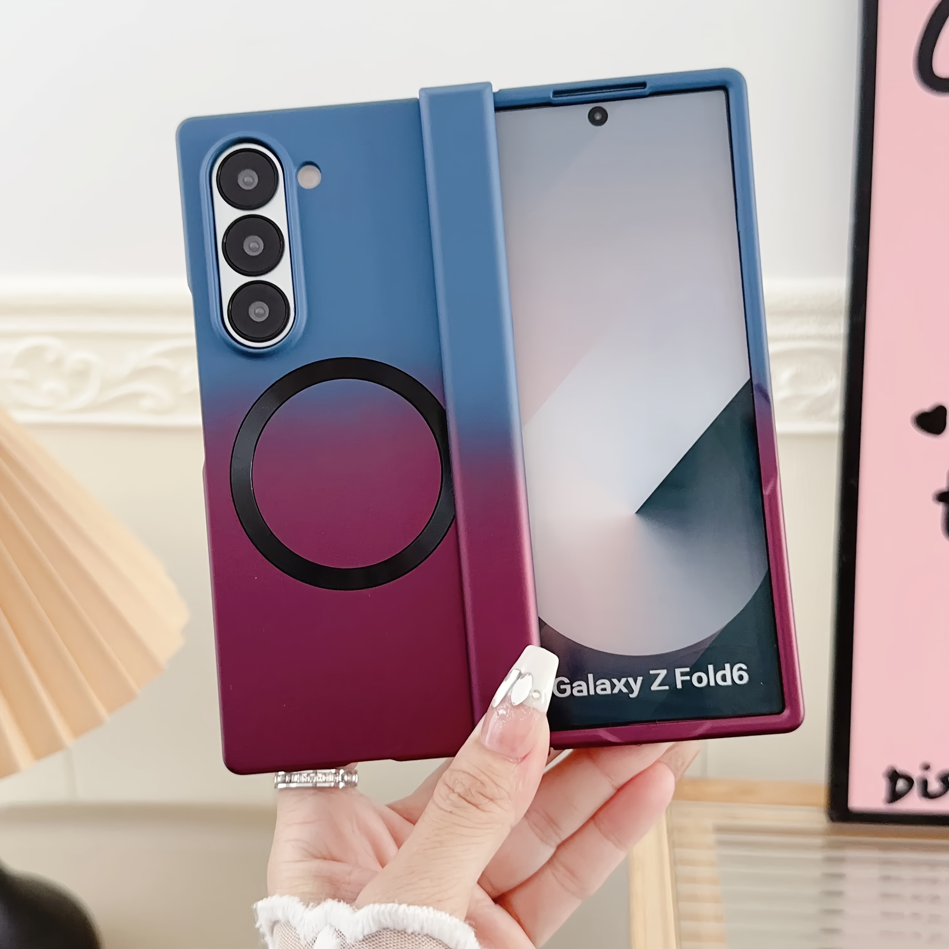 TEMU Funda para Teléfono - Tapa Magnética, Diseño Degradado de, Compatible con los Modelos Galaxy Z Fold 3 a 7,…: retailer-supplied image