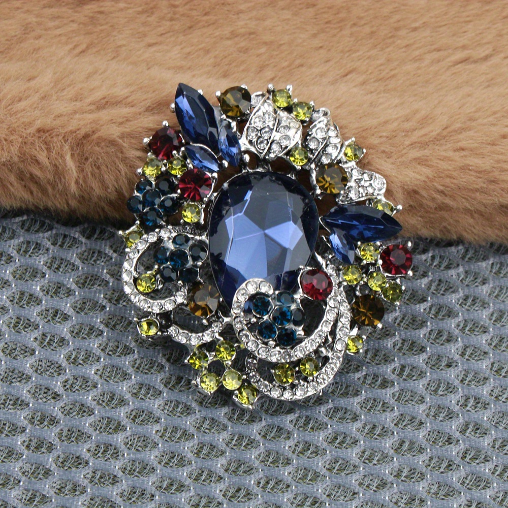 

Brooch, Bohemian