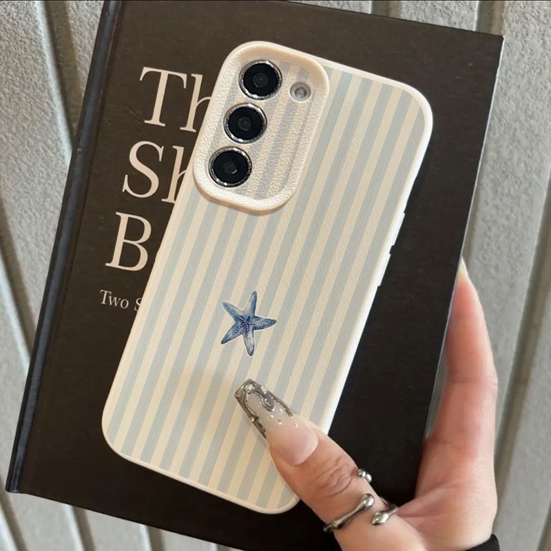 Ovitek za telefon: čRrtasto ozadje z vzorcem modre zvezde. Združljiv s for Galaxy S23, S22/S24/S21 Ultra/S20/A31/A32/A55/A72/A52S/A34/S23