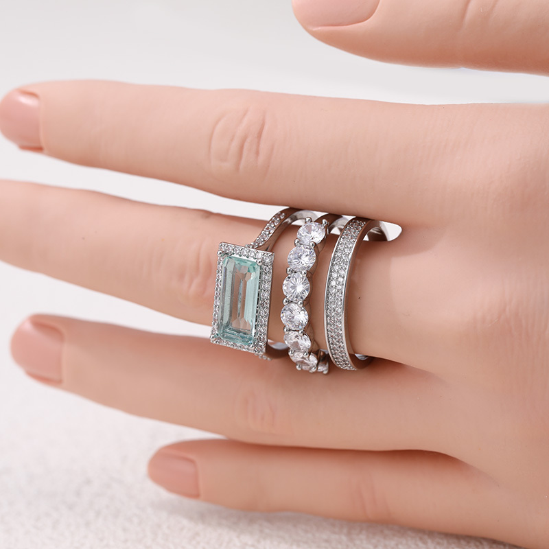 Luxurious Retro Three-Piece Light Blue Gemstone Ring Set