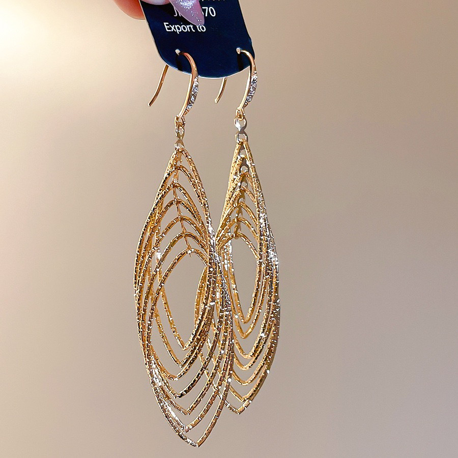 TEMU 2 piezas de aretes de línea grandes, accesorios de oreja largos aerodinámicos de lujo ligeros de , joyería de moda para mujer