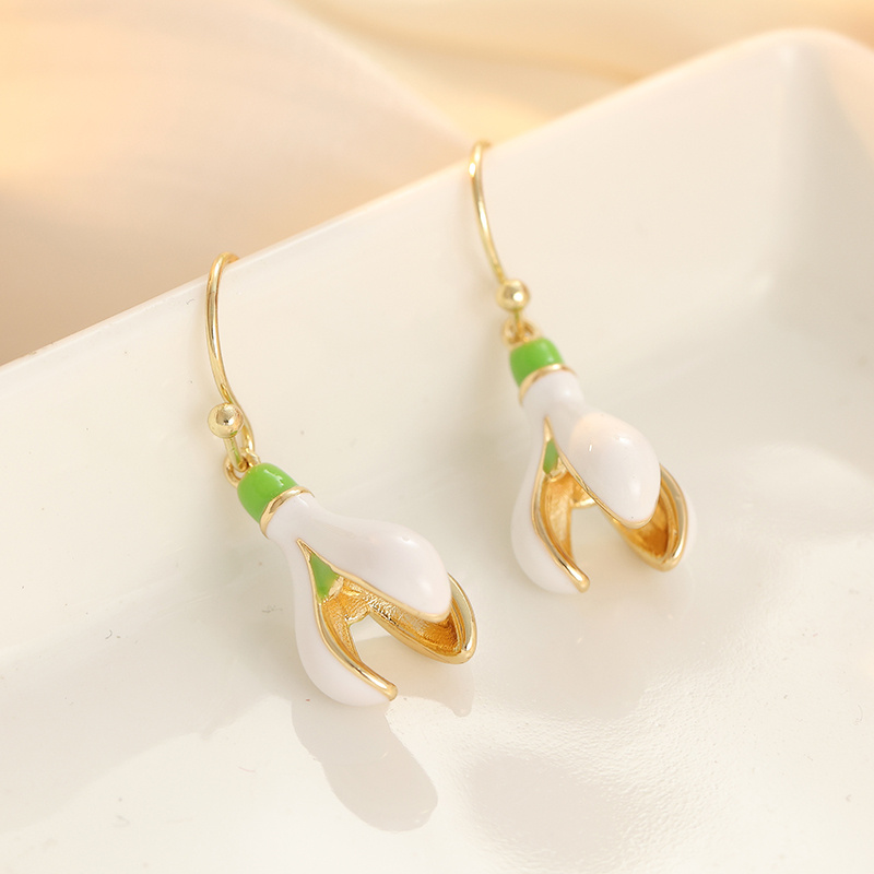 Plated Fresh White & Green Flower Earrings