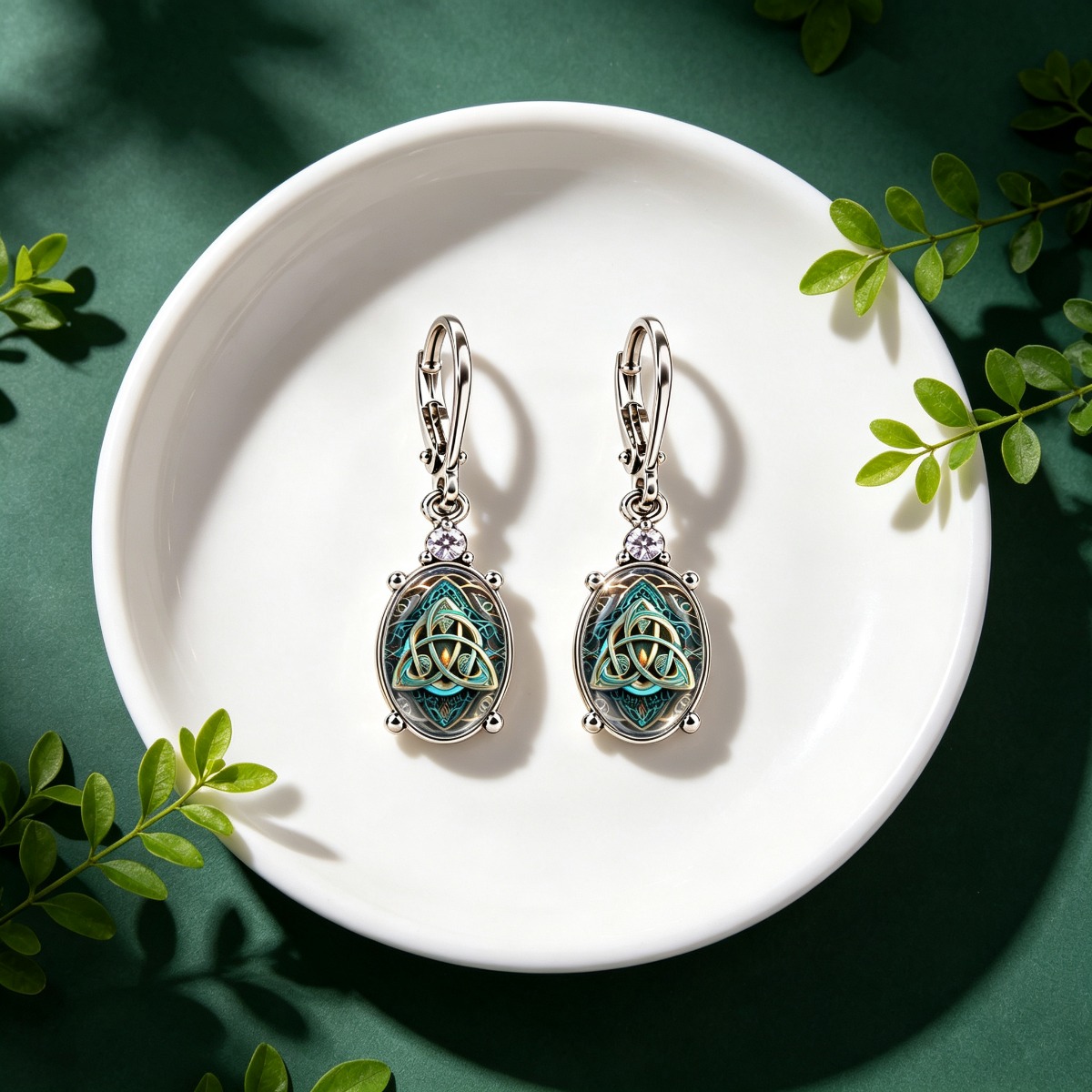 Ladies' Celtic Knot Pattern Cascading Earrings