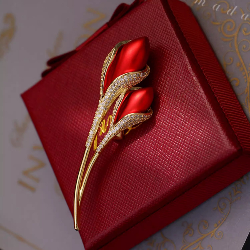 E-shop Luxuriöse Rosenblüten Kristall Pin Brosche für Damen Herren Mode Elegante Dame Klassische Elegante Pflanzen Abzeichen