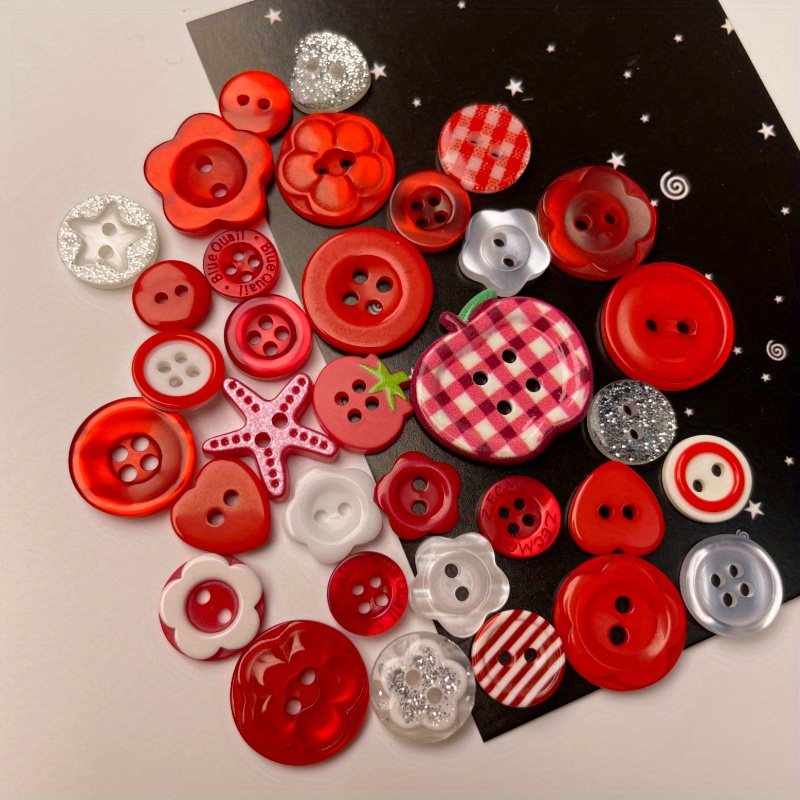 E-shop 20 Stück kleine Knöpfe mit zufälligem Muster aus der hochwertigen Frühlings-Rot-Serie/Kunststoff-DIY-Bastelknöpfe, geeignet für Scrapbooking,
