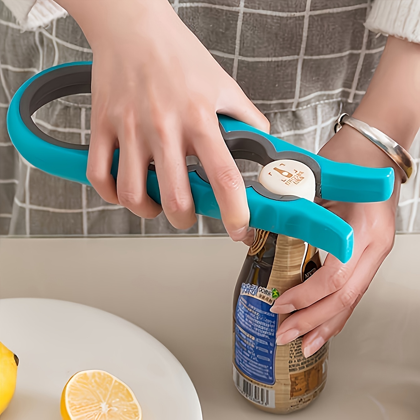   ergonomischer flaschenöffner - multifunktionales, rutschfestes griffdesign,   für küche, bar, party -   geschenk für menschen mit behinderungen und senioren (multicolor)