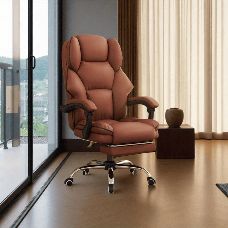 Silla de jefe de cuero marrón con función de reclinar, silla de estudio, silla giratoria de computadora para el hogar con atmósfera navideña, silla de computadora con reposabrazos extendible, diseño ergonómico de respaldo, silla de escritorio ejecutiva. Silla cómoda para el hogar y el trabajo. Solo para exteriores.