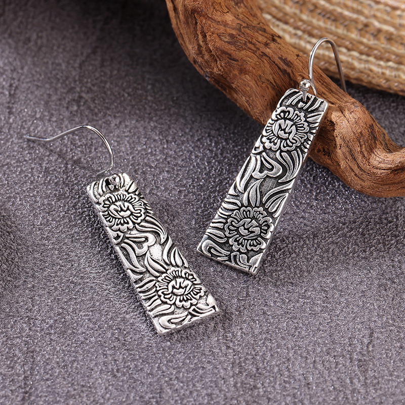 Handmade Floral Rectangular Pendant Earrings, Ethnic Style