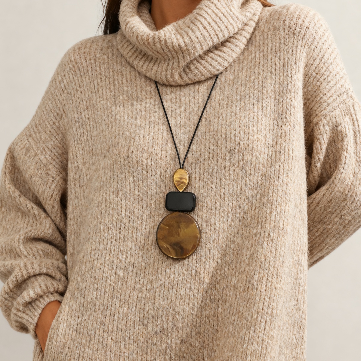 Image of 1 Vintage Fashion Elegant Irregular Geometric Teardrop Resin Sweater Necklace, Suitable For Women' , Parties, And Banquets