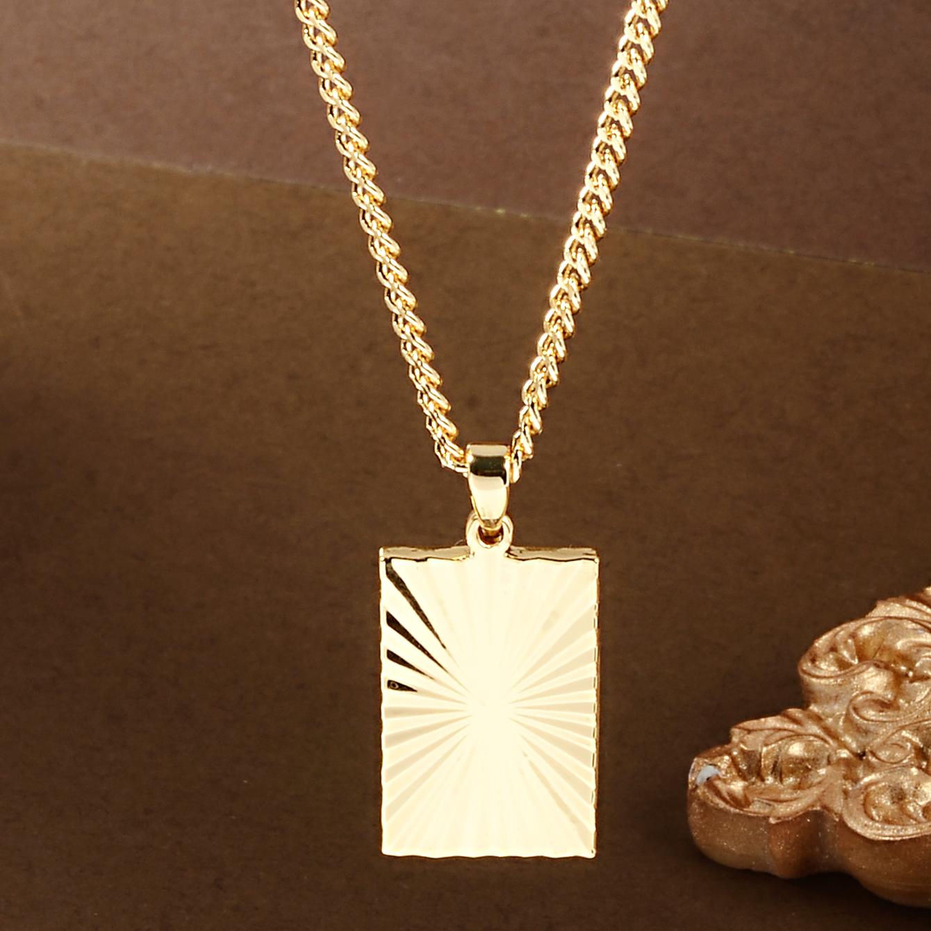 TEMU A Trendy Small Golden Brick-shaped 18k Golden-plated Clavicle Chain