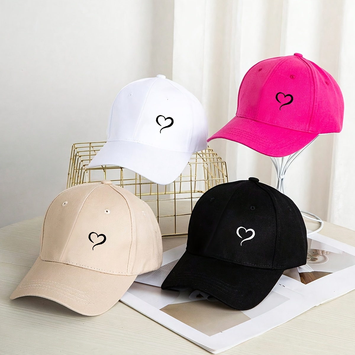 Adjustable Lightweight Baseball Cap with Heart Print